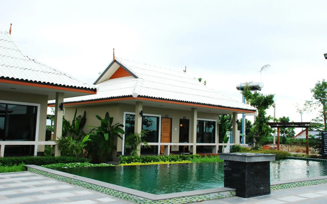 Tontan Resort Cha-Am