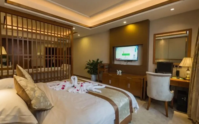 Chengzhong Blue Sky Hotel