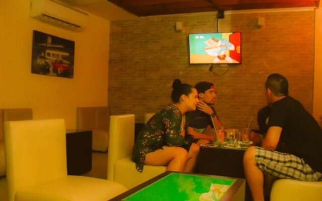 Waira Suites Hotel