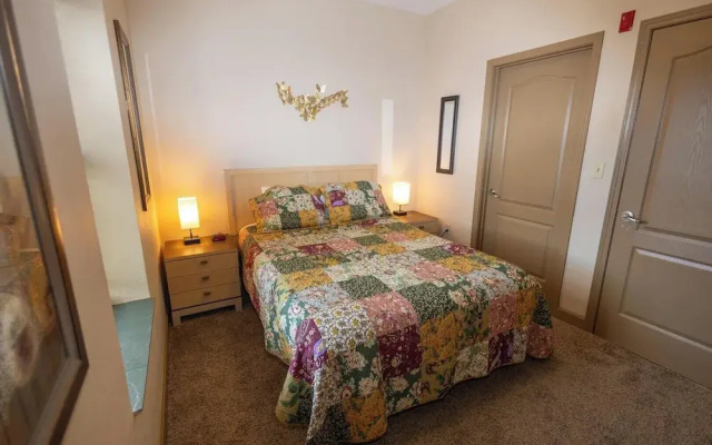 Mountain View Condo 1501