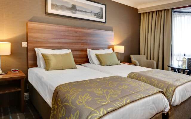 BEST WESTERN Brook Hotel