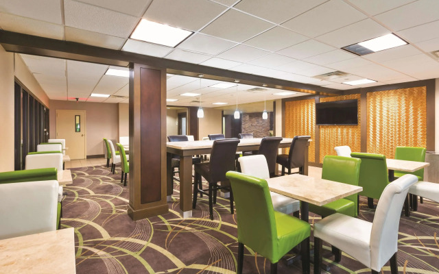 La Quinta Inn by Wyndham Austin North