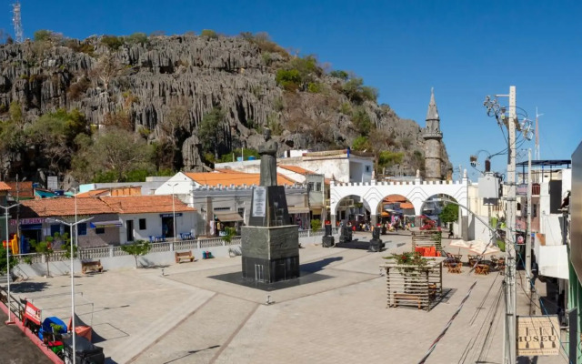 Hotel Dallas Toribio