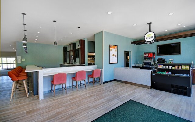 Holiday Inn Grand Rapids North - Walker, an IHG Hotel