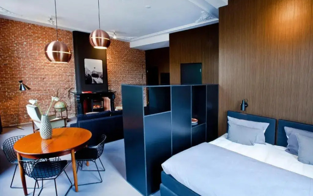 V Lofts