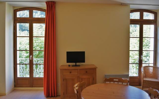 Logement n106 4pers face aux Thermes