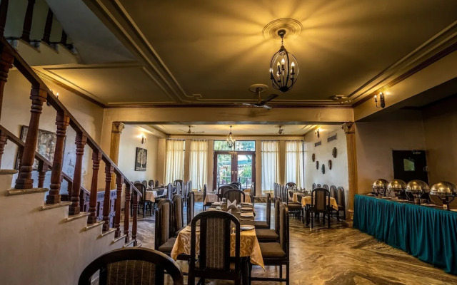 Glitz Ranthambore Safari Resort