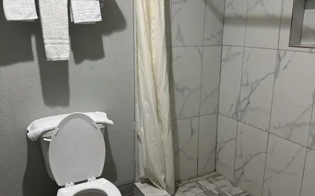 Blue Diamond Inn