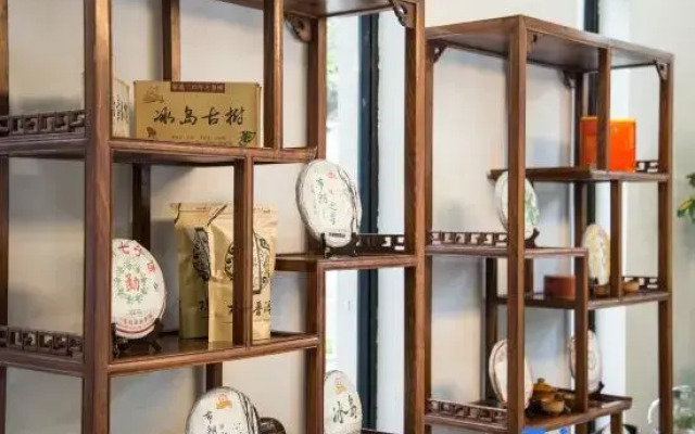 Yixin Courtyard hotel (Dali Ancient City South Gate)