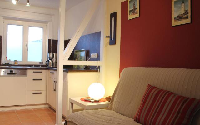 Snug Bungalow in Insel Poel Germany near Beach