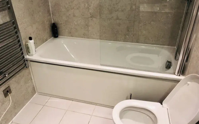 2bed 2bath apartment in kings cross