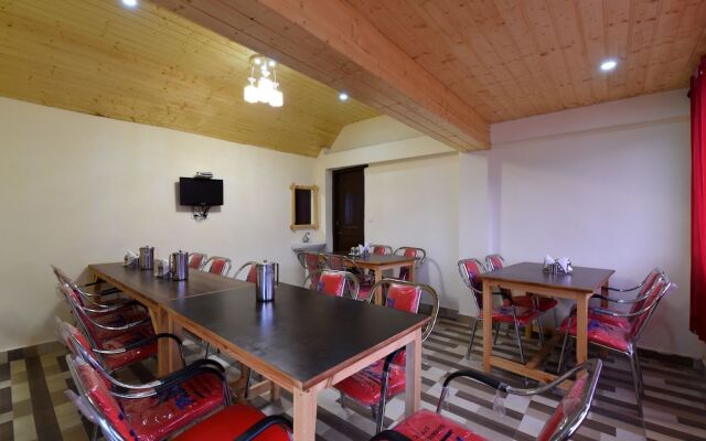 OYO 14393 Hotel Akash Hills
