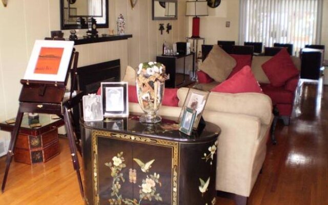Carbonnel Bed & Breakfast