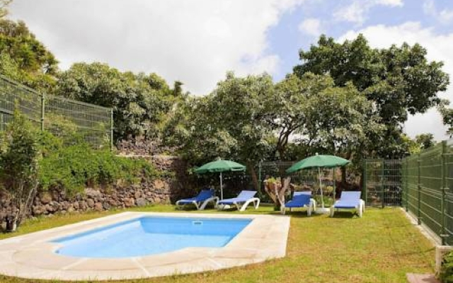 Villa Arona