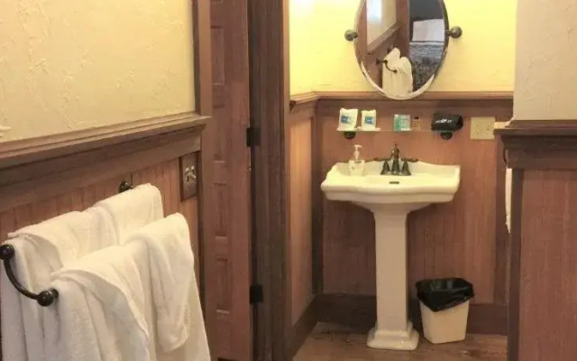 Timber Haven Lodge