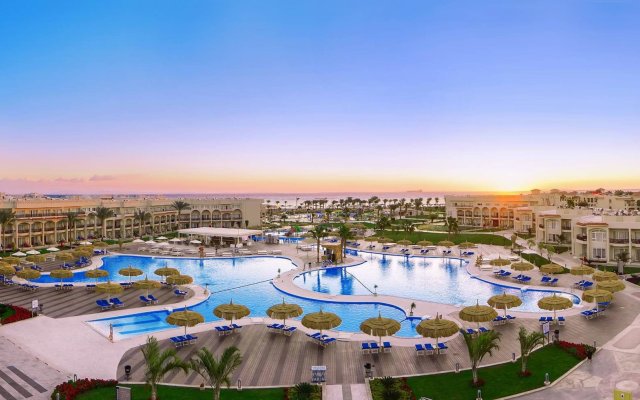 Pickalbatros Royal Moderna Sharm & Aqua Park