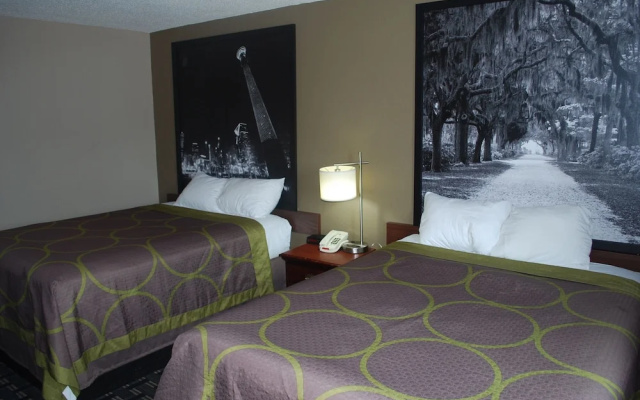 Super 8 by Wyndham Warner Robins