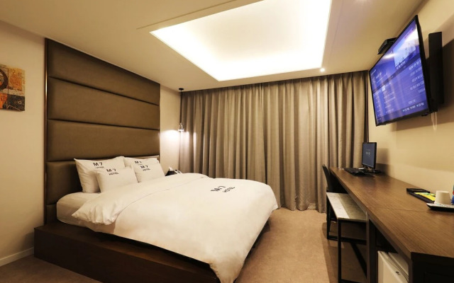 Yongin Singal M7