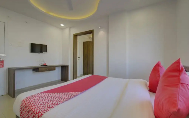 OYO 17036 Rk's Regency