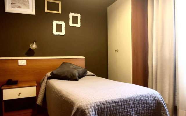 Hotel Ares