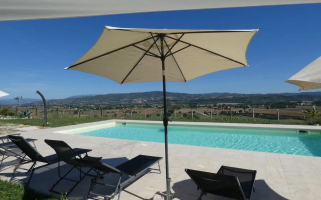 Scappo In Umbria, Casale le Stelle Num003