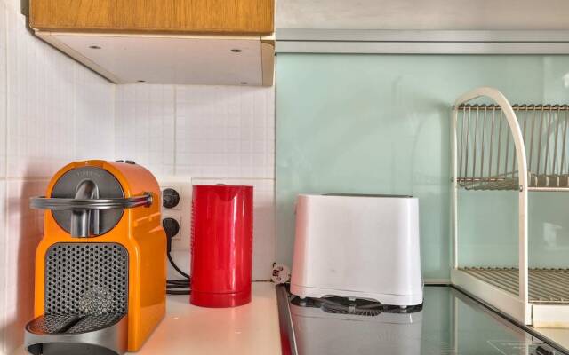 Very Nice and Charming 2 Room Apartment in Paris