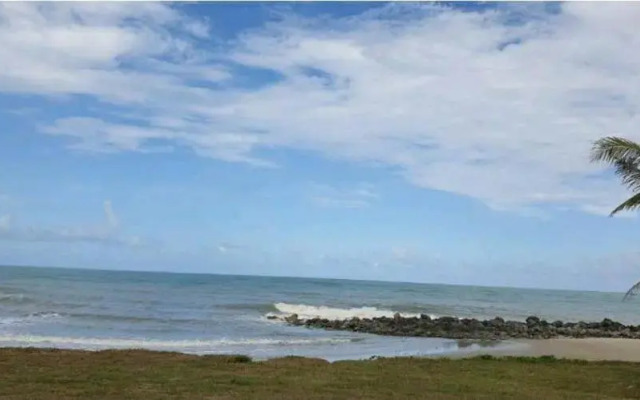 reindeer house beach front