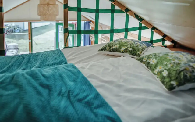 Herbals Glamping domki na drzewie Mielno