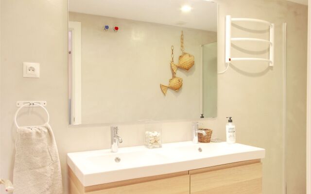 1098 Beachront Modern Duplex Penthouse Roof Terrace 3 Pools