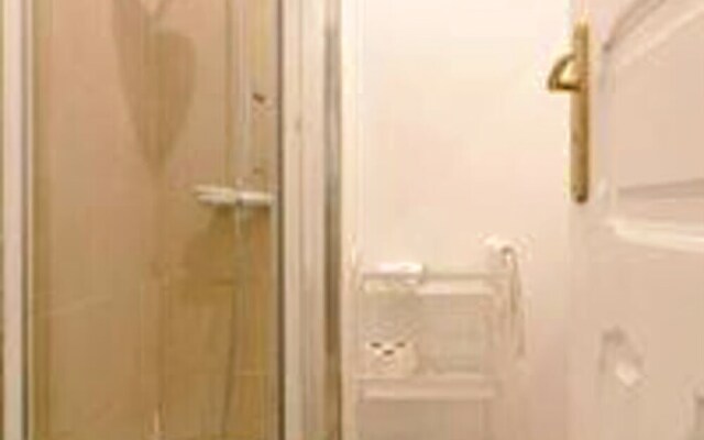 Royal Park Lisbon Guest House