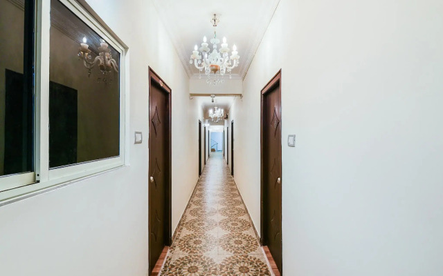 Collection O 24414 Hotel Naidu Grand Rooms