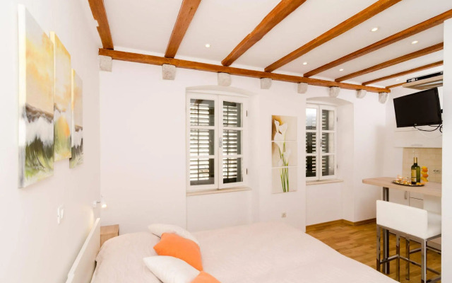 Apartments Raic