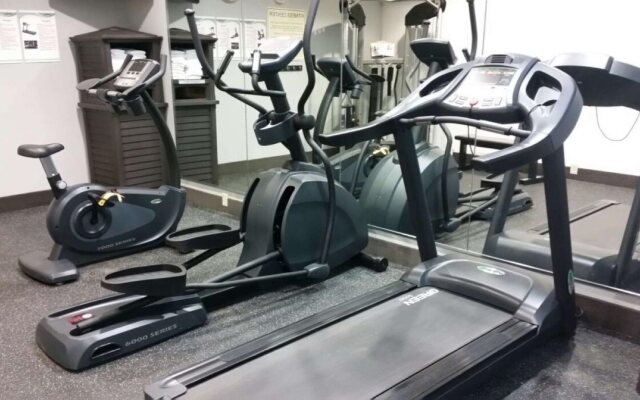 Best Western Plus Barsana Hotel & Suites