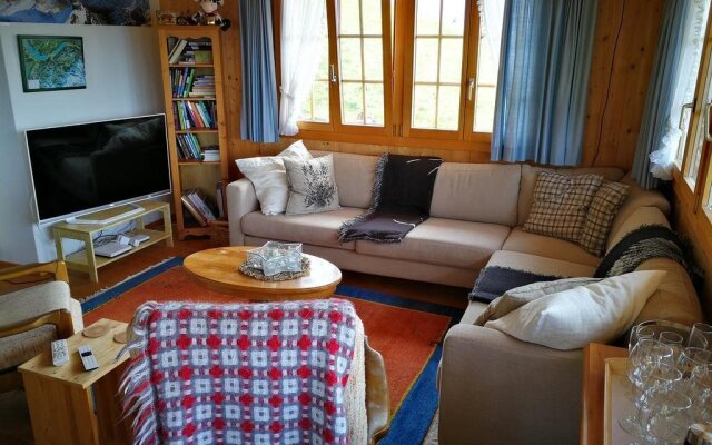 SwissHut B&B