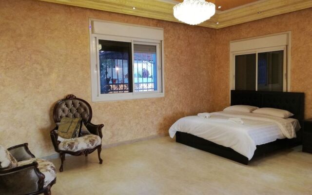 Jabal Bed & Breakfast