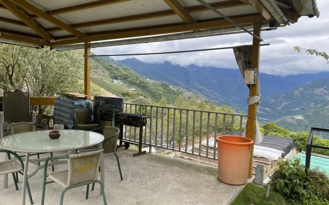 Jing James Homestay