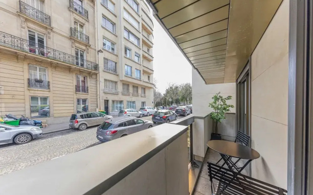 Cozy Apartment ac. Balcony - 1br/4p - Eiffel Tower