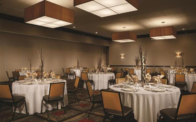 DoubleTree by Hilton Columbus - Worthington