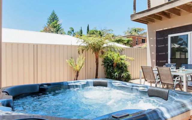 Tomaree Road, 58, Shoally Loft