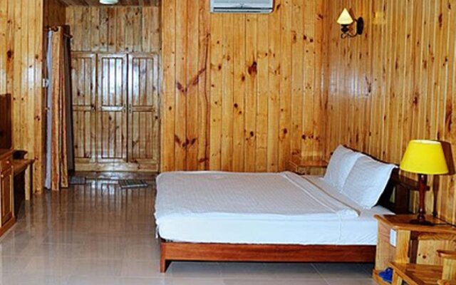 Tan Son Nhat Con Dao Resort