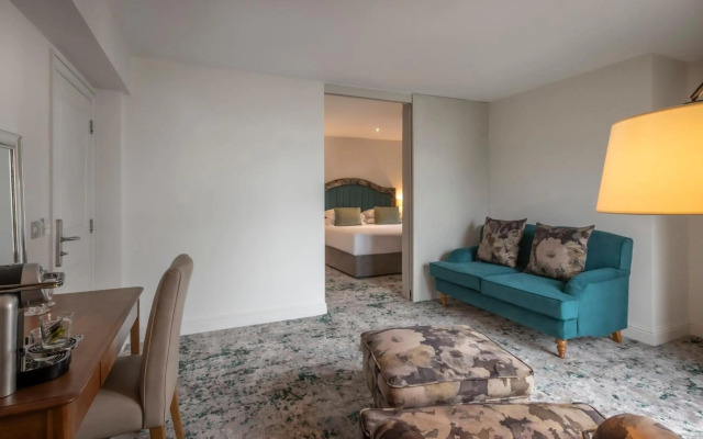 The House Hotel