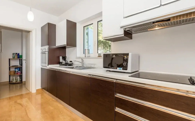 Beautiful Home in Lovran With Sauna, Wifi and 4 Bedrooms