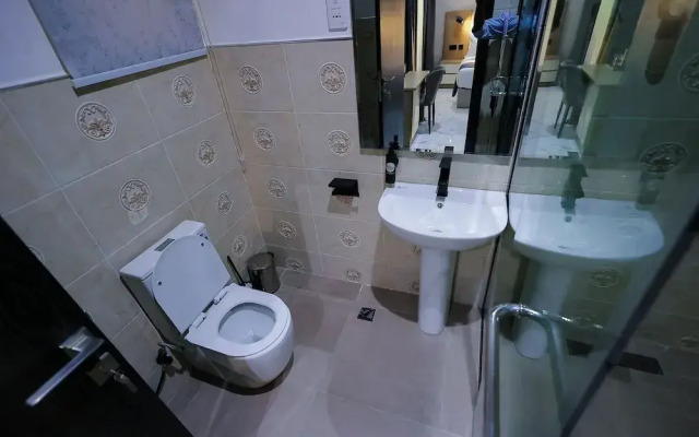 Ringruby Hotel, Oduduwa Way
