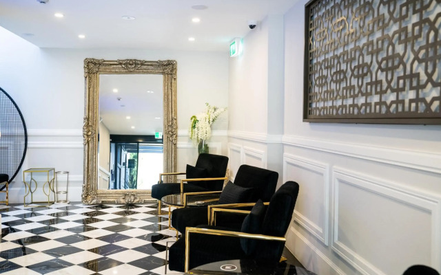 Gladius Hotel & Suites