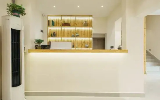 Jiavan luxury light hostel -PhoenixeOld CitycShopshEnglishlish