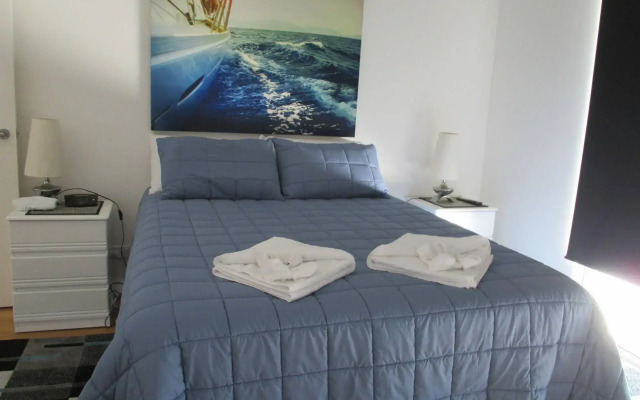 Tingeera Beachfront Apartments