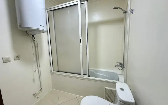 SHRTSTAYS Guesthouse