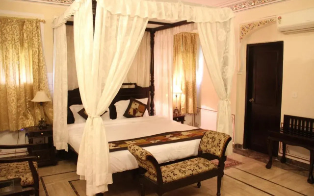 WelcomHeritage Traditional Haveli