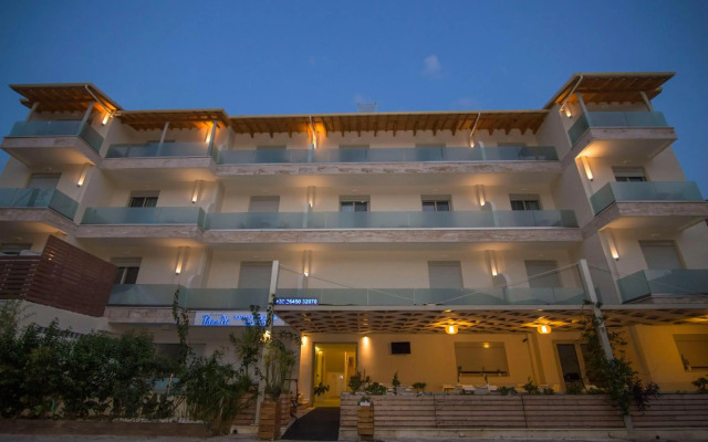 Grand TheoNi Boutique Hotel & Spa