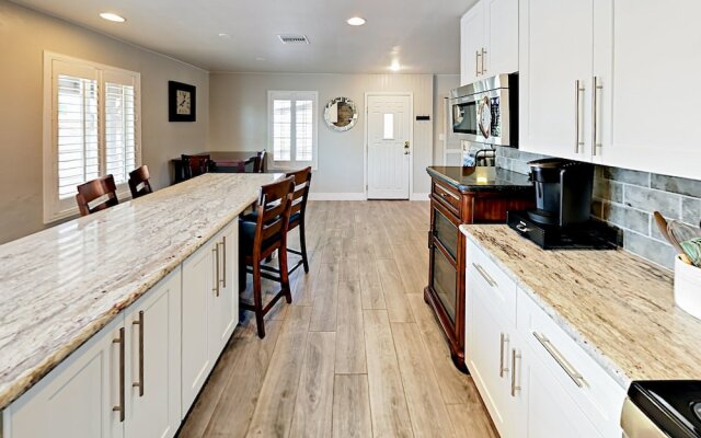 7258 E Wilshire Dr Home